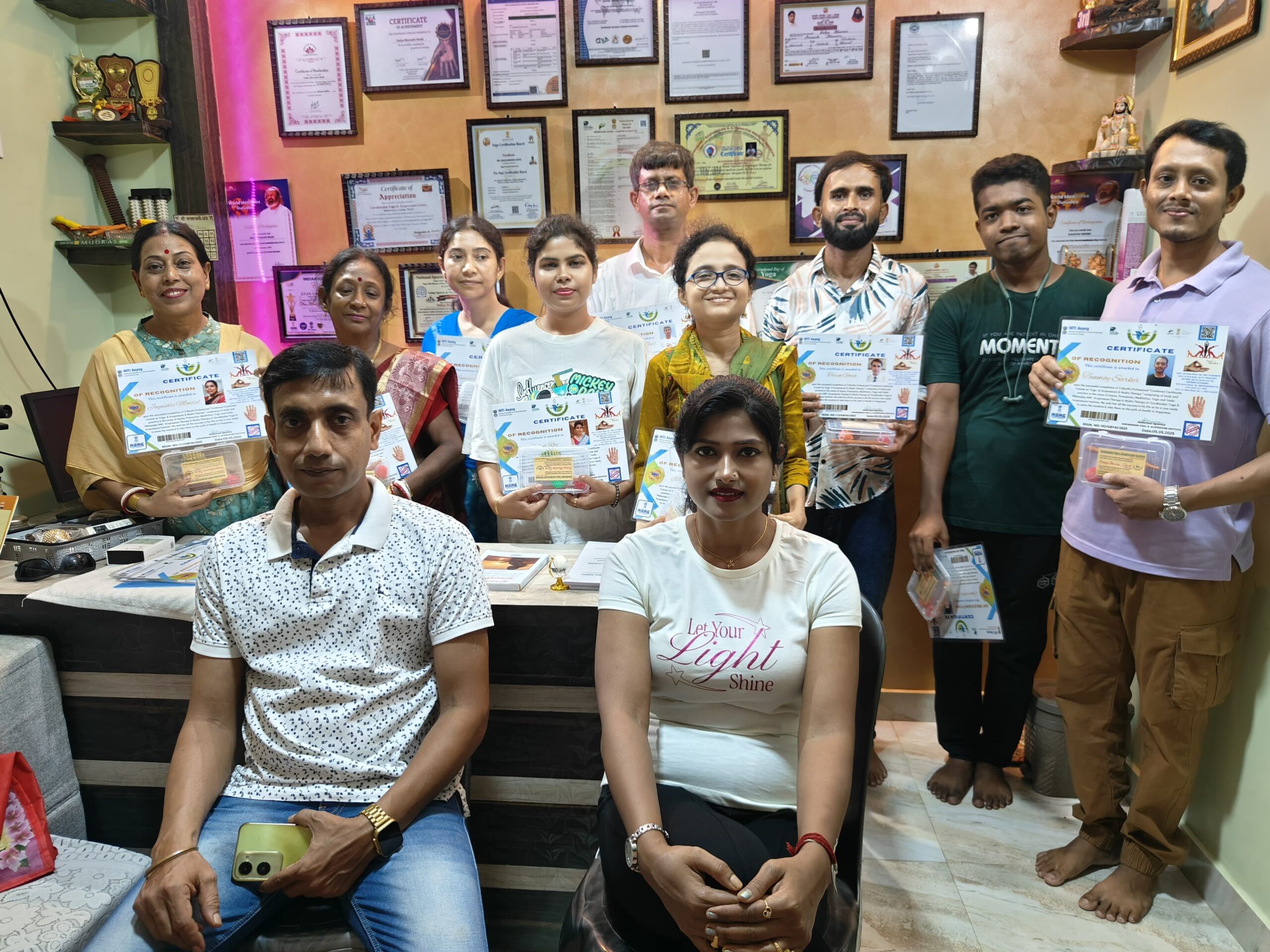 certificate-distribution-gurubandan-institute