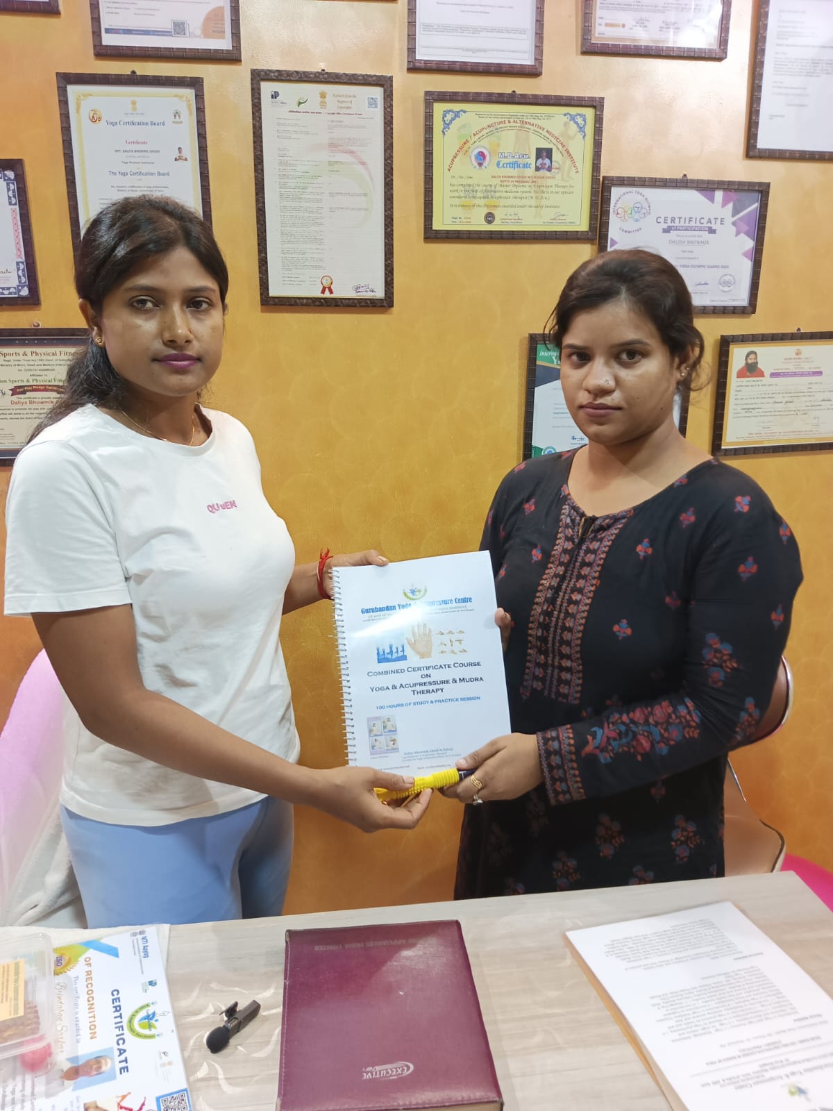 certificatecourse-yoga-gurubandan